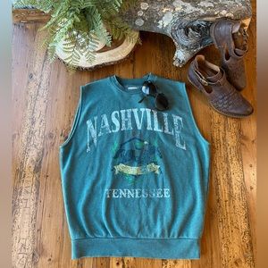 BUCKLE - Oversized Nashville TN fleece lined sweatshirt